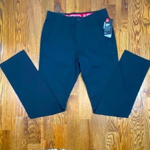 NWT, Under Armour, Black Tapered Khakis, Size 32’ waist x 34’ length.